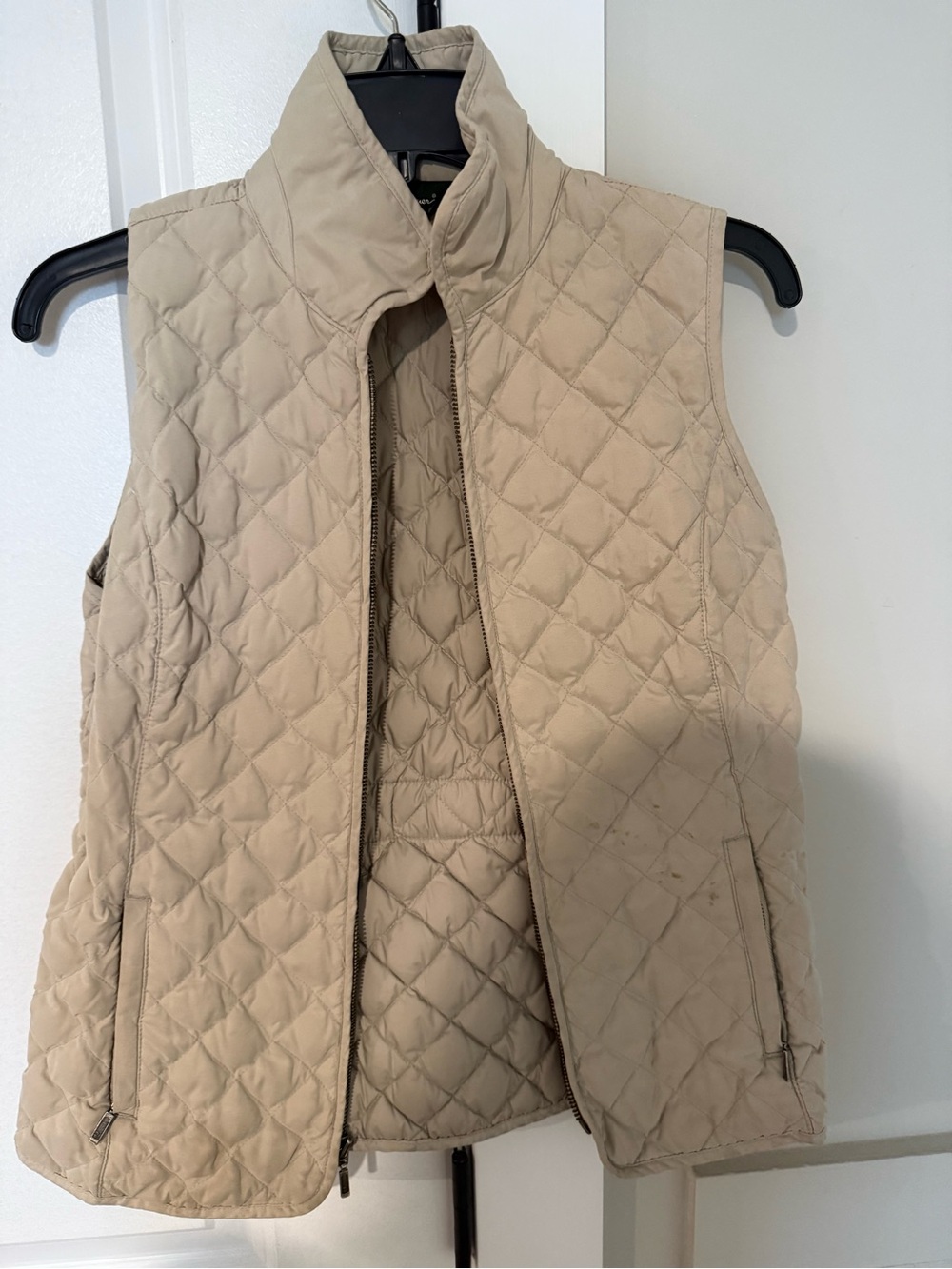 Women’s Eddie Bauer Quilted Beige Vest Jacket